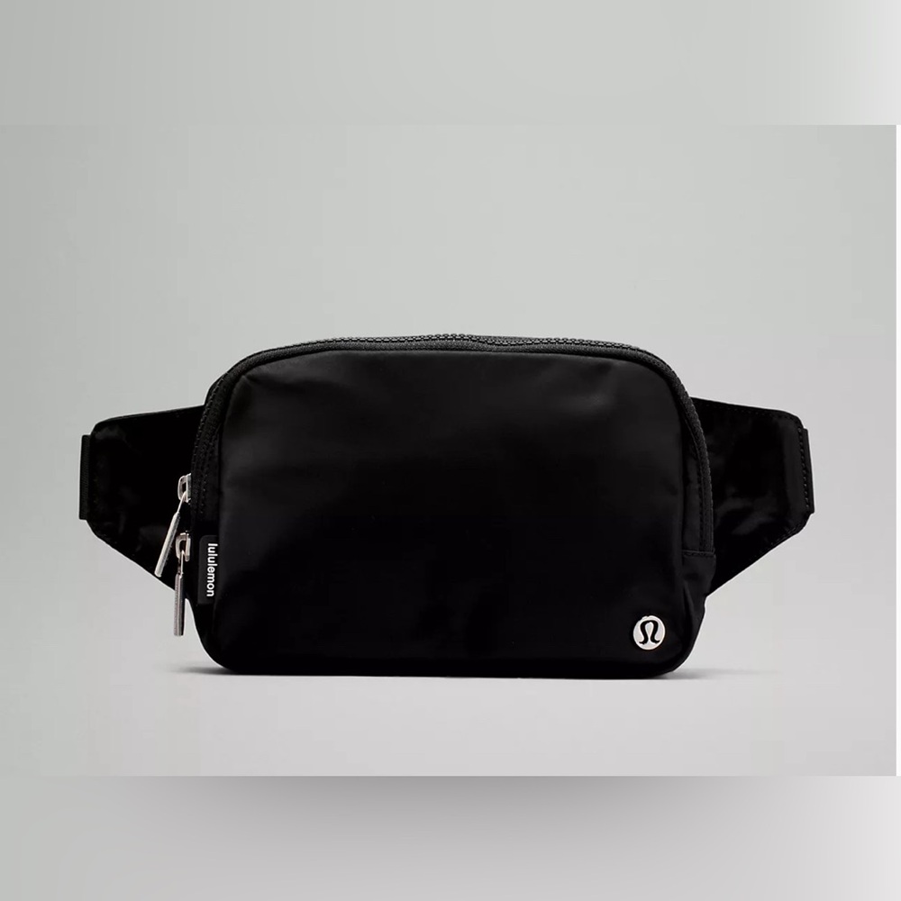 lululemon athletica Black Crossbody/Fanny Pack